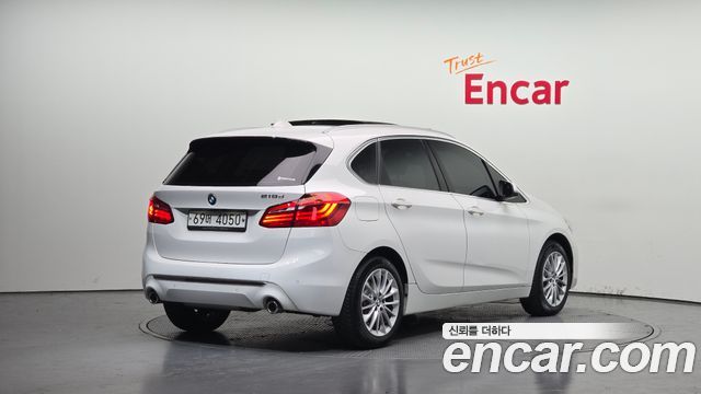 BMW 2-Series Luxury — пробег 52 979 км — фото 2 из 5
