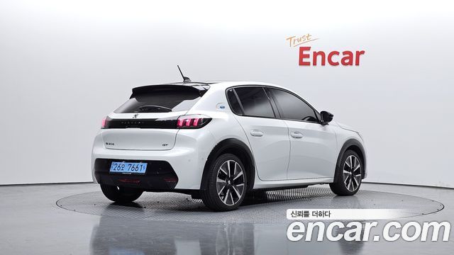 Peugeot 208 из Кореи Encar