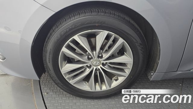 Hyundai Grandeur из Кореи Encar