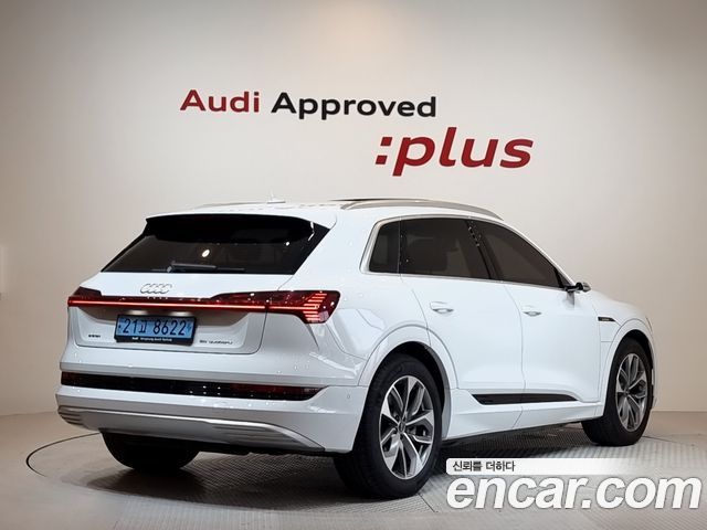 Audi e-tron из Кореи Encar