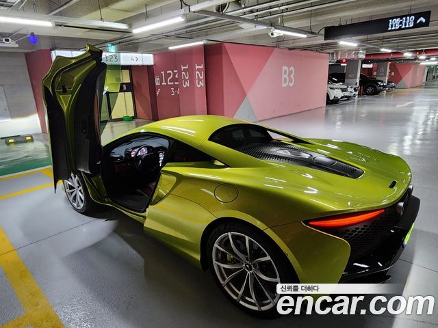 Mclaren Artura из Кореи Encar
