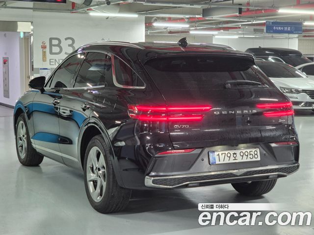 Genesis GV70 из Кореи Encar