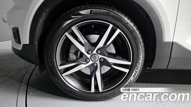 Volvo XC40 из Кореи Encar