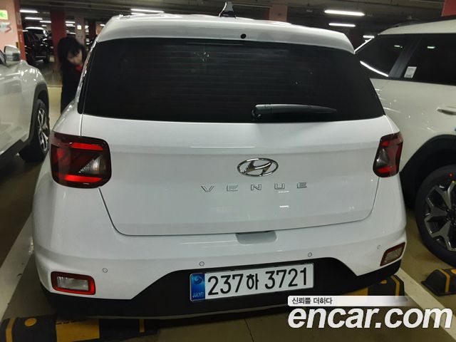 Hyundai Venue из Кореи Encar