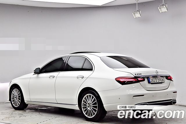 Mercedes-Benz E-Class из Кореи Encar