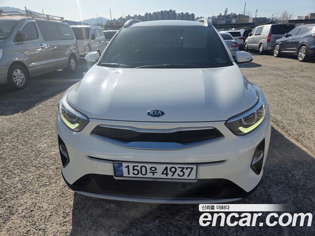 Kia Stonic из Кореи Encar