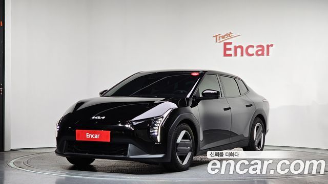 Kia EV4 из Кореи Encar