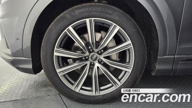Audi Q8 из Кореи Encar