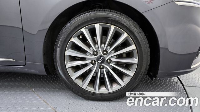 Kia K7 из Кореи Encar