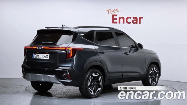 Kia Seltos из Кореи Encar