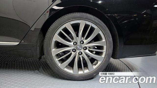 Hyundai Genesis из Кореи Encar