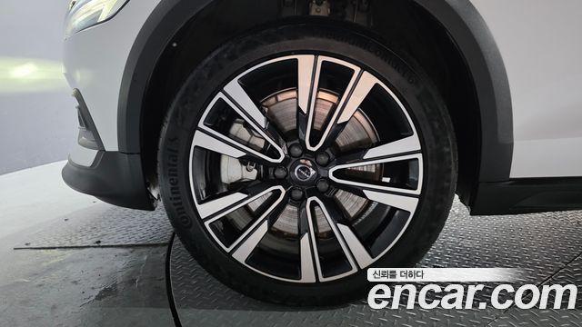 Volvo V60 из Кореи Encar