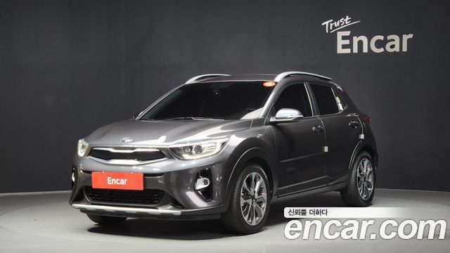 Kia Stonic из Кореи Encar