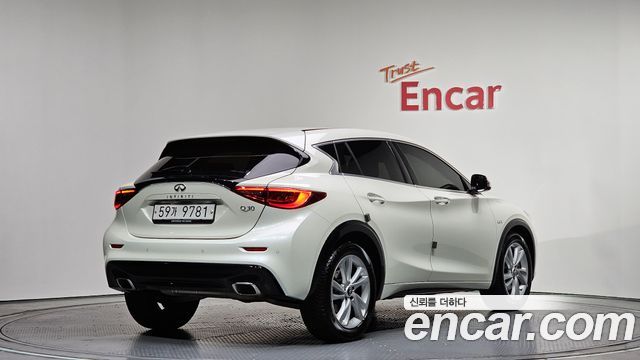Infiniti Q30 из Кореи Encar