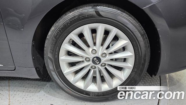 Kia K7 из Кореи Encar