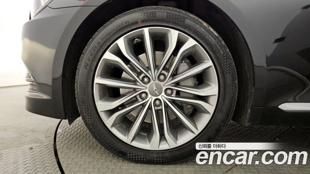 Hyundai Genesis из Кореи Encar