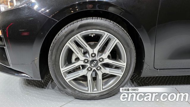 Kia K3 из Кореи Encar