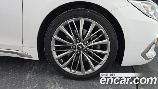 Hyundai Grandeur из Кореи Encar
