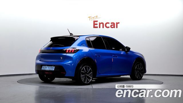 Peugeot 208 из Кореи Encar