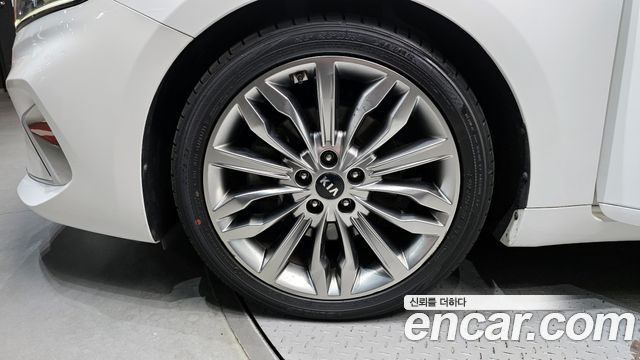 Kia K7 из Кореи Encar