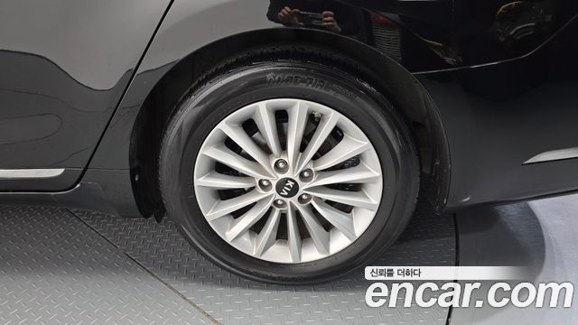 Kia K7 из Кореи Encar