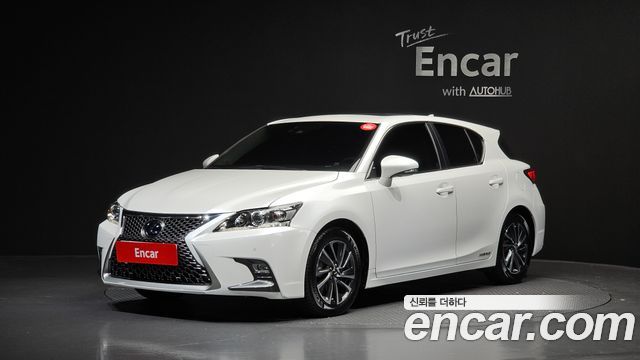 Lexus CT200h из Кореи Encar