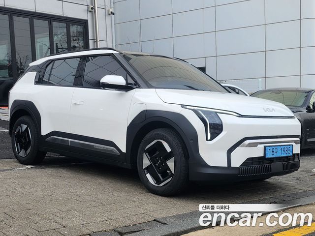 Kia EV3 из Кореи Encar
