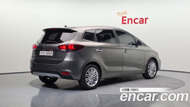 Kia Carens из Кореи Encar