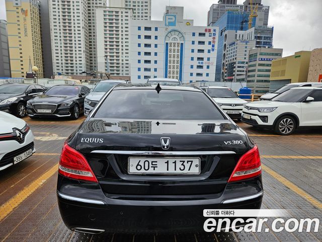 Hyundai Equus из Кореи Encar