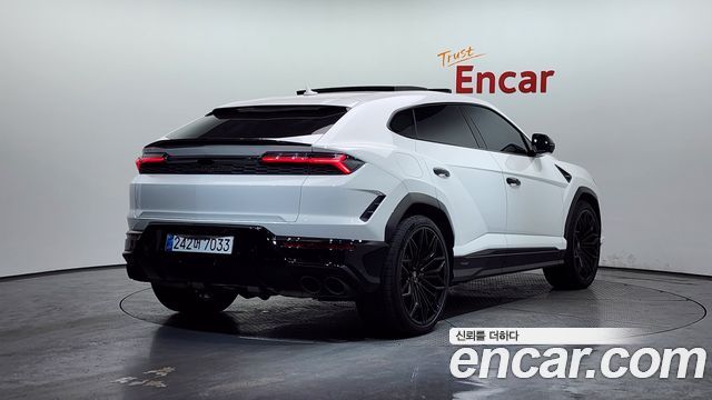 Lamborghini Urus из Кореи Encar