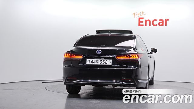 Lexus LS из Кореи Encar
