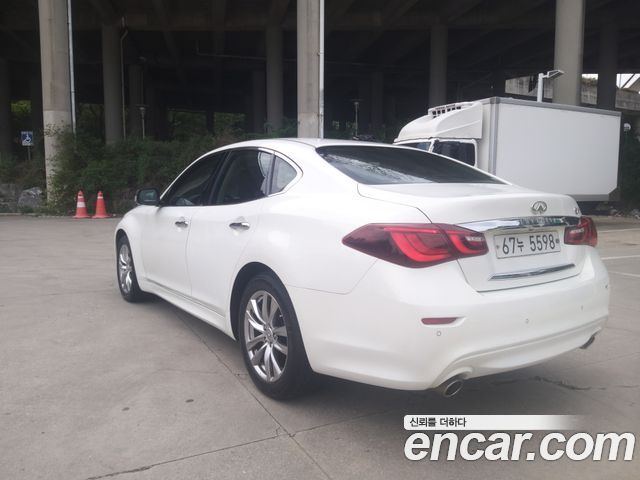 Infiniti Q70 из Кореи Encar