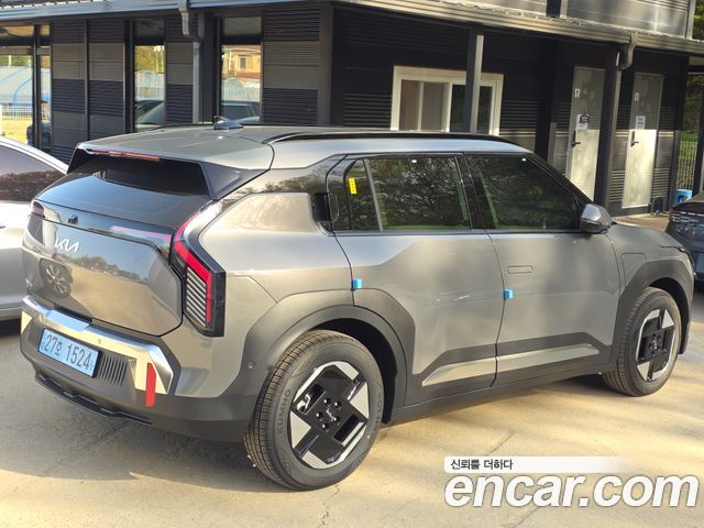 Kia EV3 из Кореи Encar