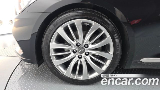 Hyundai Genesis из Кореи Encar