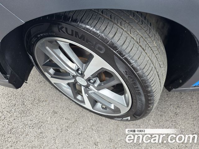 Hyundai Kona из Кореи Encar