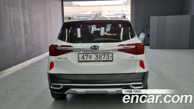 Kia Seltos из Кореи Encar