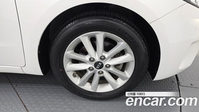 Kia K3 из Кореи Encar