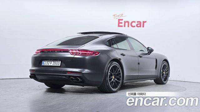 Porsche Panamera 3.0 AWD — пробег 98 547 км — фото 2 из 5