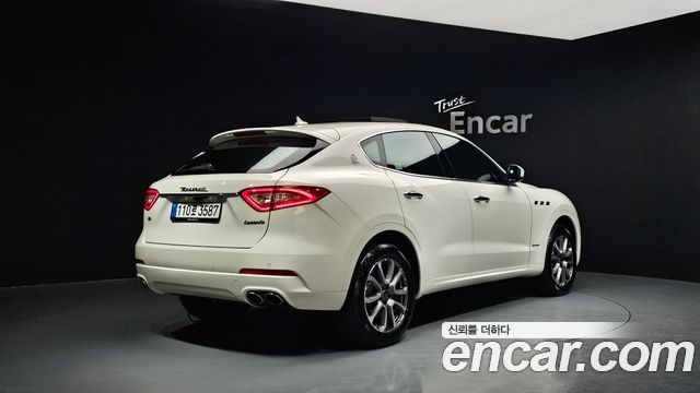 Maserati Levante 3.0 Diesel AWD GranLusso — пробег 36 108 км — фото 2 из 5