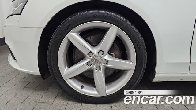 Audi A4 из Кореи Encar