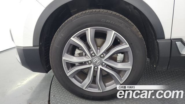 Honda CR-V 2.0 Hybrid Touring 4WD — пробег 23 113 км