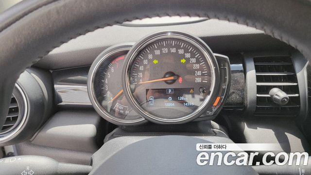 Mini Cooper из Кореи Encar