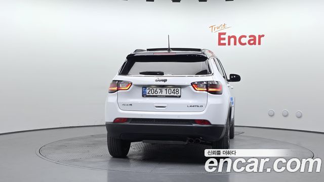 Jeep Compass из Кореи Encar
