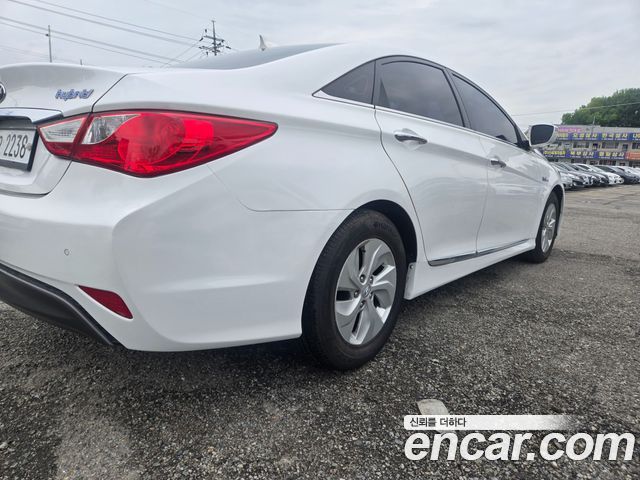 Hyundai Sonata 2.0 Smart — пробег 98 600 км — фото 4 из 5