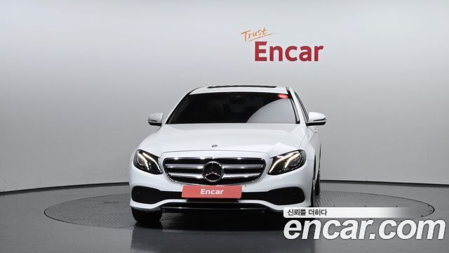 Mercedes-Benz E-Class из Кореи Encar
