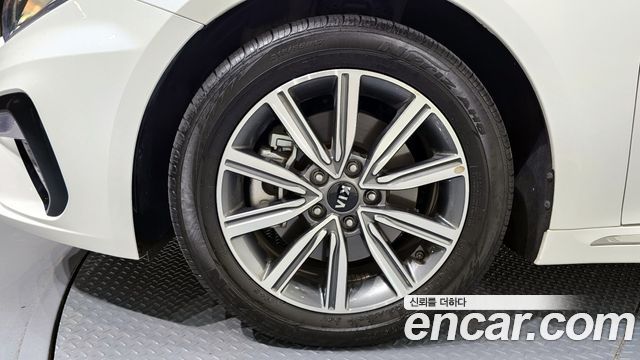 Kia K5 из Кореи Encar
