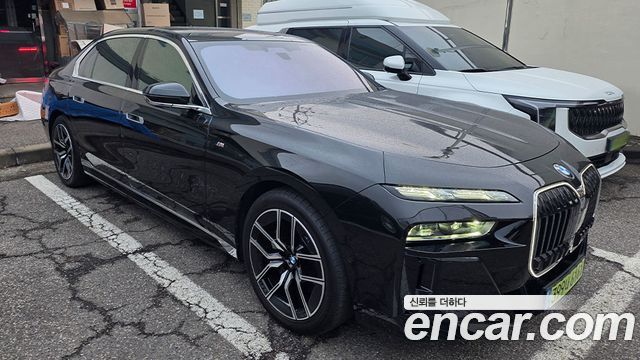 BMW 7-Series 740i xDrive M Sport — пробег 6 853 км — фото 4 из 5
