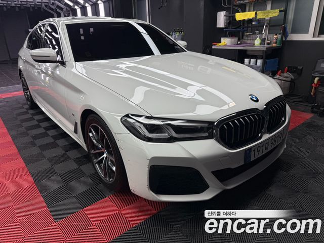 BMW 5-Series 520i M Sport — пробег 75 500 км — фото 2 из 5