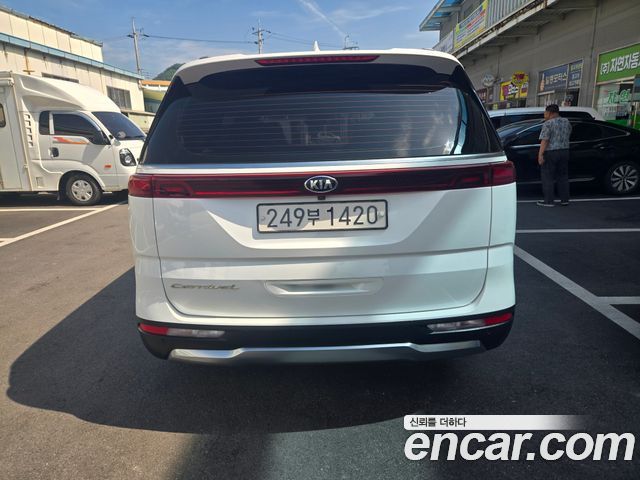 Kia Carnival из Кореи Encar