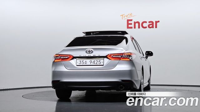 Toyota Camry 2.5 — пробег 104 592 км